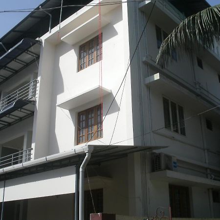 Jacaranda Holiday Home Kochi Exterior foto