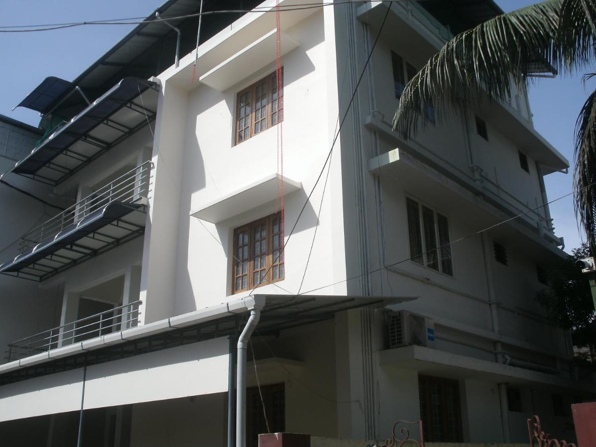 Jacaranda Holiday Home Kochi Exterior foto